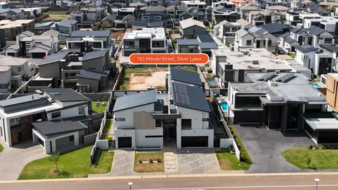 Modern 5-Bedroom Home In Secure Estate On Auction : 761 Marelu Street, Silver Lakes